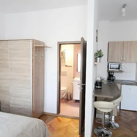 סיביו Central Parc Studios מראה חיצוני תמונה