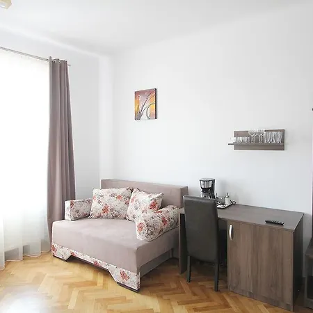 סיביו Central Parc Studios מראה חיצוני תמונה