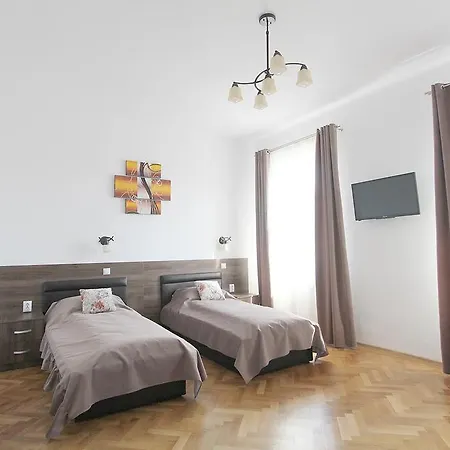 סיביו Central Parc Studios מראה חיצוני תמונה